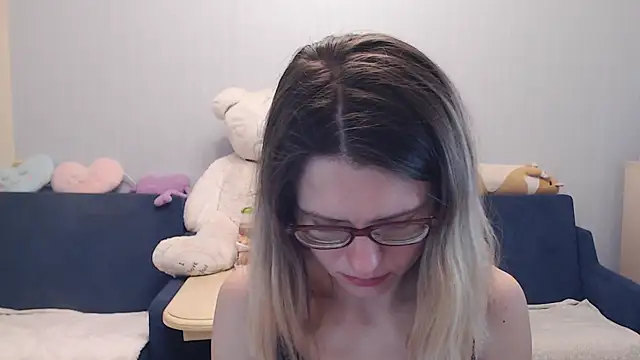 night is dark online show from November 2025 09:13:02 PM