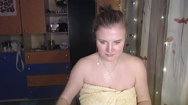 Snapshot of LizaCakes chatting on January 2025 08:22:01 PM LizaCakes online show from January 2025 08:22:01 PM