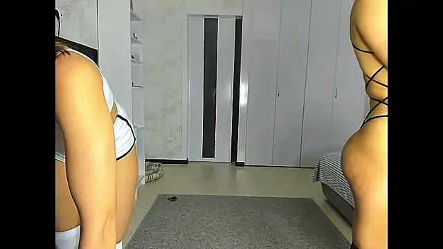 sweeetgirls2021 online show from January 2025 03:22:01 AM