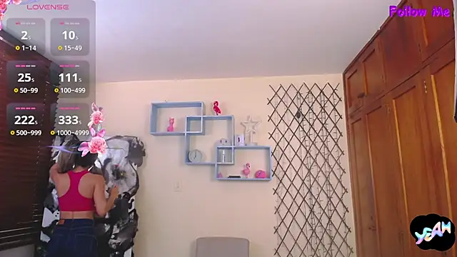 NicoleSantana online show from October 2025 07:47:01 PM