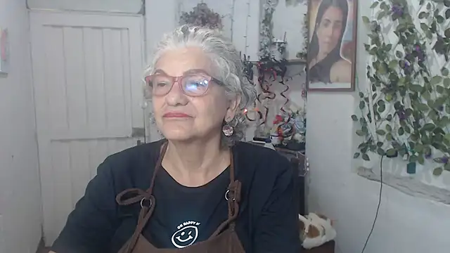 FunnyGrandma online show from October 2025 03:10:02 AM