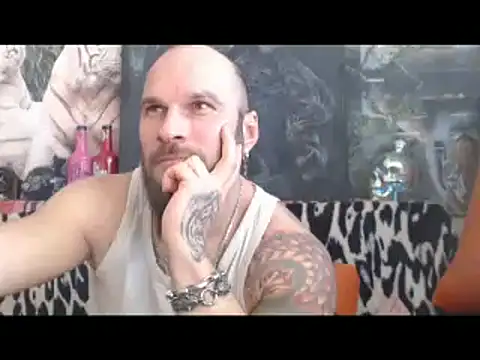 Snapshot of viking_30 chatting on January 2025 10:13:02 AM viking 30 online show from January 2025 10:13:02 AM