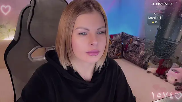 Snapshot of Your_Sweet_Lilu chatting on December 2024 05:06:02 PM Your Sweet Lilu online show from December 2024 05:06:02 PM