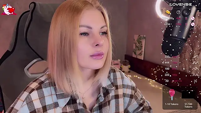 Snapshot of Your_Sweet_Lilu chatting on March 2025 09:56:01 AM Your Sweet Lilu online show from March 2025 09:56:01 AM