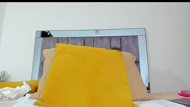 alyssia ocean online show from October 2025 12:00:02 PM