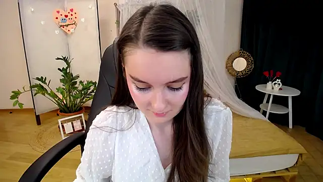 CloudGrace online show from February 2025 09:27:02 PM