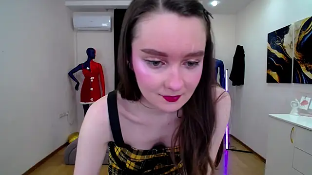 CloudGrace online show from March 2025 03:22:01 AM