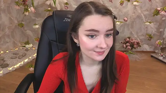 Snapshot of CloudGrace chatting on April 2026 06:17:02 PM CloudGrace online show from April 2026 06:17:02 PM