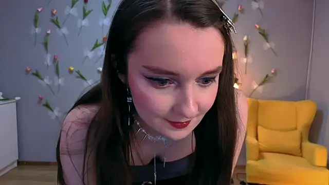 Snapshot of CloudGrace chatting on June 2026 03:34:01 AM CloudGrace online show from June 2026 03:34:01 AM