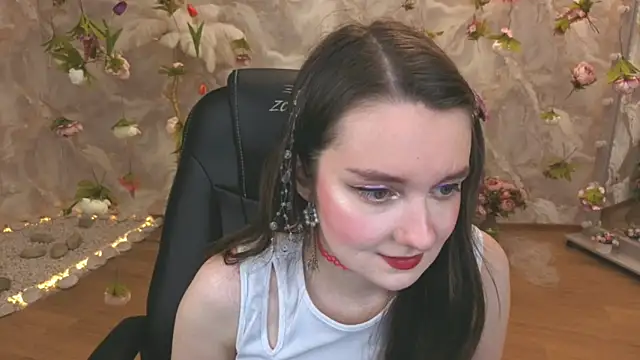 Snapshot of CloudGrace chatting on June 2026 06:22:02 PM CloudGrace online show from June 2026 06:22:02 PM
