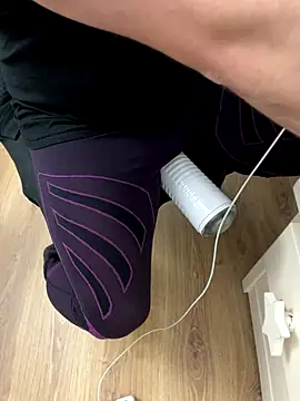 Mindnorthcam2 online show from November 2025 10:52:02 AM