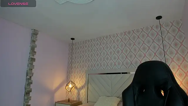 Snapshot of clarisKlein chatting on June 2026 12:17:01 PM clarisKlein online show from June 2026 12:17:01 PM