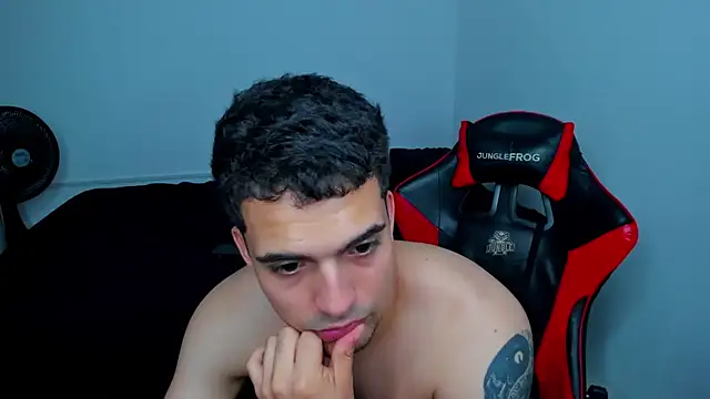 tanner hard  online show from March 2025 01:17:02 AM