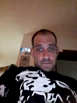 Snapshot of Codymc89 chatting on May 2026 02:35:02 PM Codymc89 online show from May 2026 02:35:02 PM