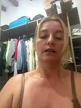 moniquerainx online show from December 2025 11:45:01 PM