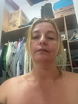 moniquerainx online show from January 2026 11:18:02 PM