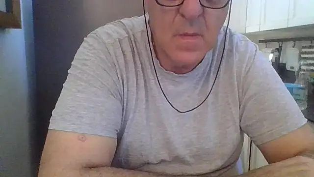 ANONIMO7735 online show from September 2025 10:28:01 AM