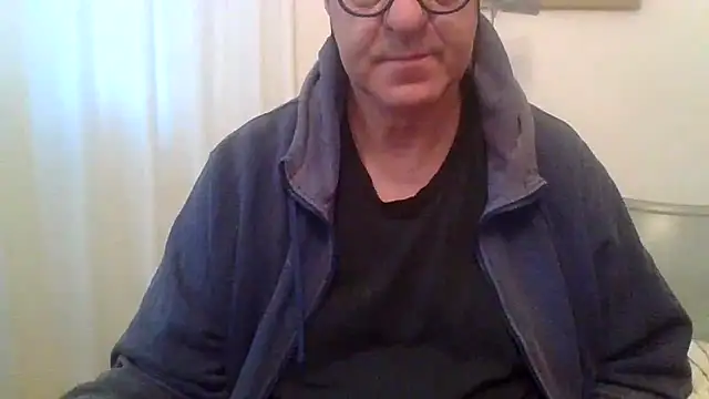 Snapshot of ANONIMO7735 chatting on April 2026 04:06:01 AM ANONIMO7735 online show from April 2026 04:06:01 AM