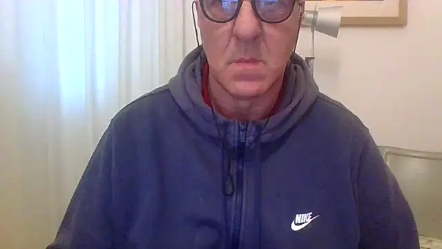 Snapshot of ANONIMO7735 chatting on April 2026 04:02:02 PM ANONIMO7735 online show from April 2026 04:02:02 PM
