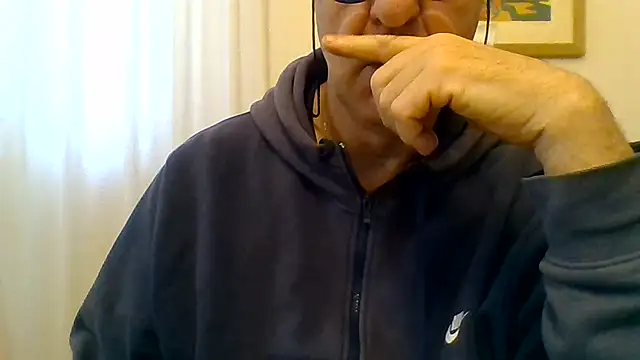 Snapshot of ANONIMO7735 chatting on May 2026 04:29:01 AM ANONIMO7735 online show from May 2026 04:29:01 AM