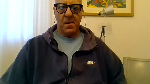 Snapshot of ANONIMO7735 chatting on May 2026 04:40:02 AM ANONIMO7735 online show from May 2026 04:40:02 AM
