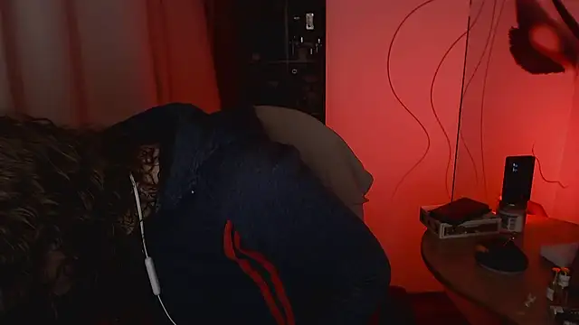 JohansonKatie online show from January 2025 02:19:01 AM