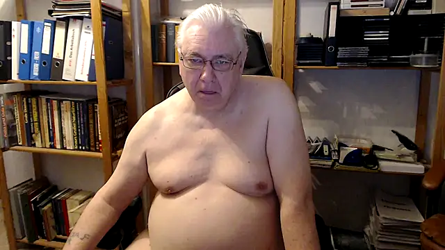 SchwanzhureXXL online show from April 2026 04:35:02 AM