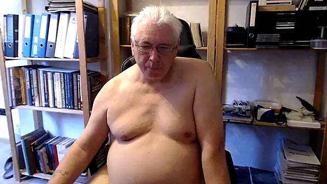 SchwanzhureXXL online show from May 2026 05:37:01 AM