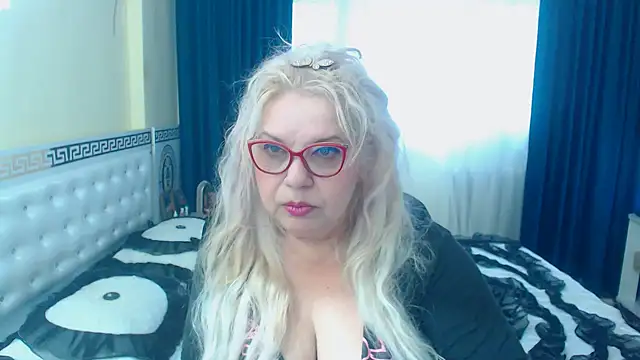 SonyaHotMilf online show from November 2025 09:09:02 AM