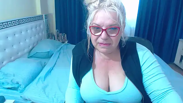 SonyaHotMilf online show from May 2026 11:50:01 AM