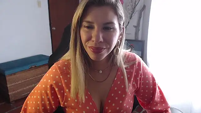 ms sofia x online show from March 2025 08:08:02 PM