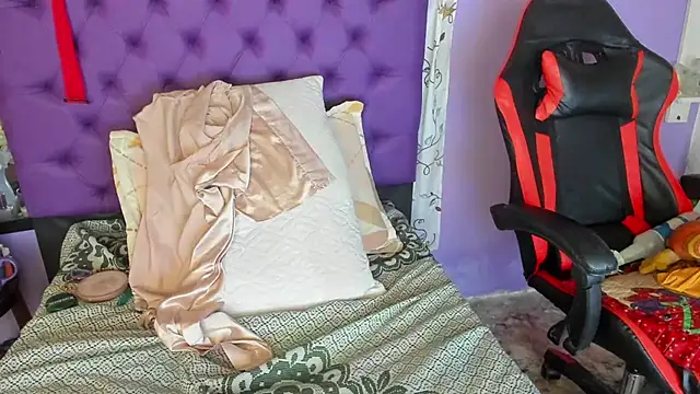 Margoth clain online show from October 2025 12:39:02 PM