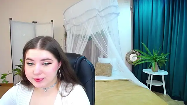 NicoleFoxery online show from March 2025 06:21:02 PM