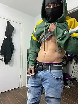 Snapshot of Prettyboiflaco chatting on December 2024 01:36:01 AM Prettyboiflaco online show from December 2024 01:36:01 AM