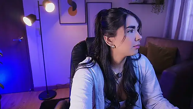 Isabella dior online show from November 2025 02:49:02 PM