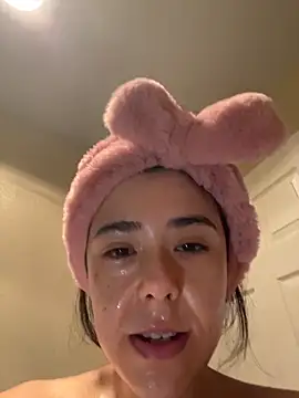 Evie-Luna online show from January 2026 06:56:02 PM