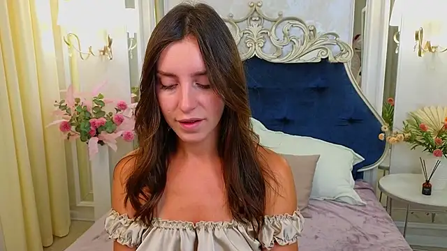 Ariana Petite online show from June 2026 12:13:01 AM