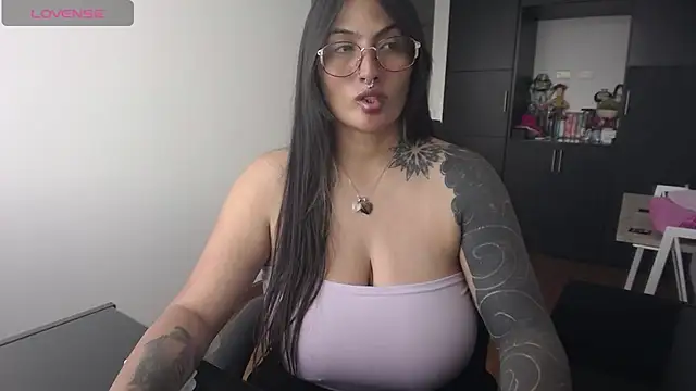 michell fun23 online show from October 2025 07:32:01 PM