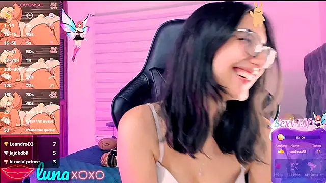 Snapshot of Luniverse chatting on March 2025 01:04:01 AM Luniverse online show from March 2025 01:04:01 AM