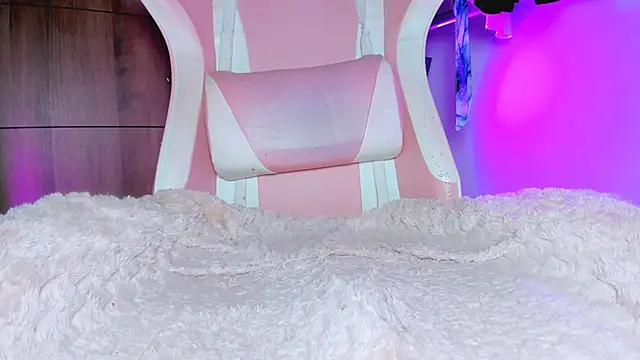 KataFerreira777 online show from October 2025 12:08:01 AM