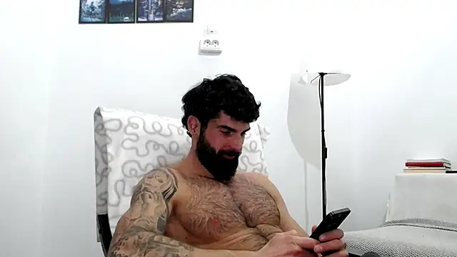 Verycutex online show from February 2026 07:01:02 PM