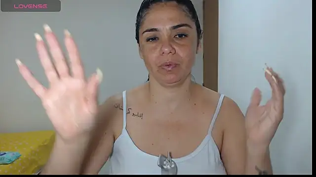 selena ferri online show from September 2025 07:08:01 PM