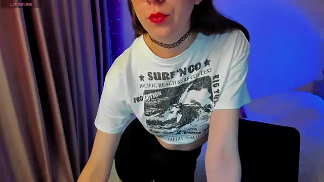 CurlySteph online show from October 2025 04:38:02 PM