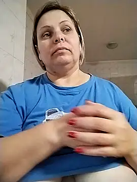 Snapshot of EvaCristal chatting on November 2025 06:13:01 AM EvaCristal online show from November 2025 06:13:01 AM