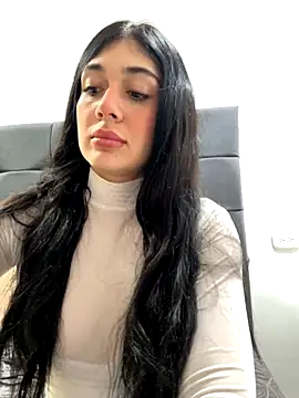 LaanaCooper online show from September 2025 04:31:02 PM