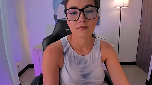 Snapshot of SaraParker_ chatting on July 2026 09:06:02 PM SaraParker online show from July 2026 09:06:02 PM