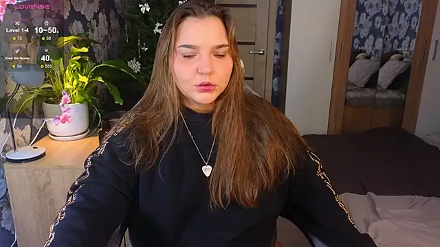 Snapshot of _momiji_ chatting on January 2026 01:15:01 PM momiji online show from January 2026 01:15:01 PM