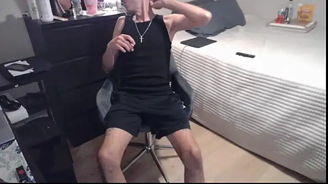 Snapshot of smokenstrokex chatting on June 2026 07:59:01 PM smokenstrokex online show from June 2026 07:59:01 PM