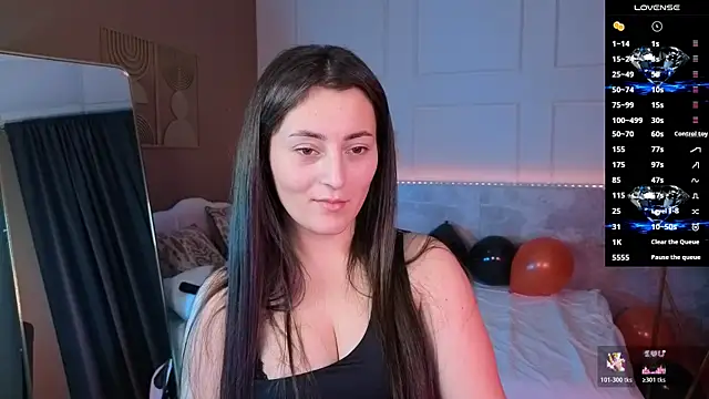 KylieMellow online show from October 2025 01:34:01 PM