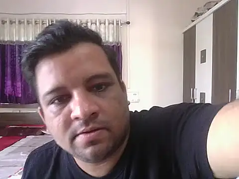 Snapshot of dhruv_love chatting on October 2025 04:10:01 AM dhruv love online show from October 2025 04:10:01 AM